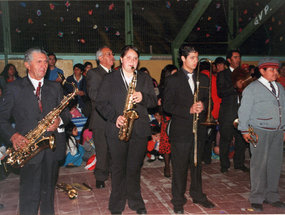 Reconocimiento a ex alumnos