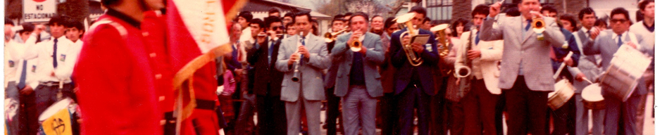 Desfile banda ex alumnos