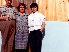 Con mis abuelos paternos