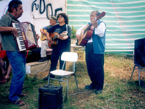 Conjunto Canta Catemu en celebración del Club de Pesca y Caza