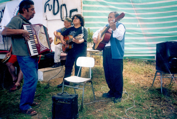 Conjunto Canta Catemu en celebración del Club de Pesca y Caza