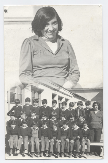 Alumnos y profesora Alumnos y profesora