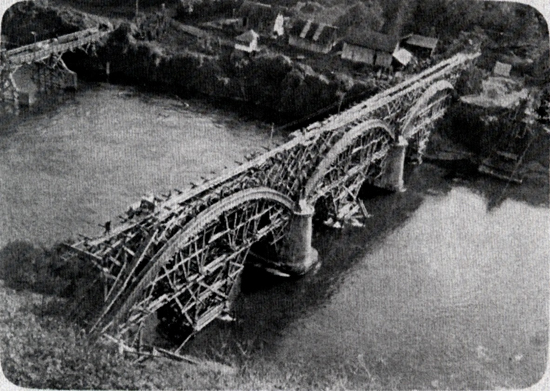 Construcción del puente Carlos Ibáñez del Campo Construcción del puente Carlos Ibáñez del Campo