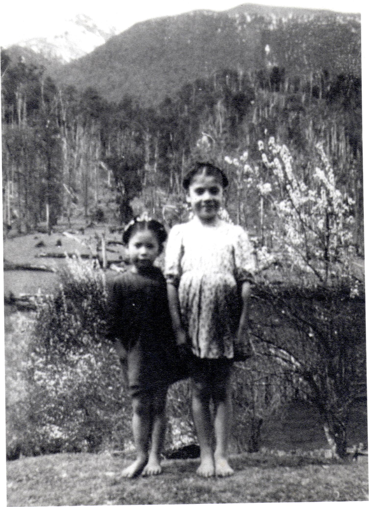 Modesta Oporto junto a Elizabeth Sobarzo Modesta Oporto junto a Elizabeth Sobarzo
