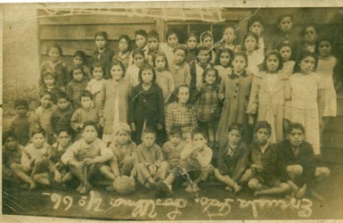 Alumnos de la escuela de Los Ulmos Alumnos de la escuela de Los Ulmos