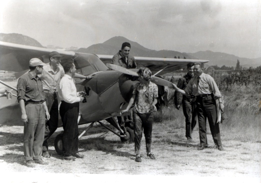 Bautizo de piloto del club aéreo Bautizo de piloto del club aéreo