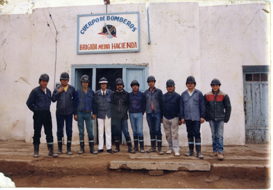 Cuartel de la brigada de bomberos de Media Hacienda. Ovalle. 1987. Donada por Luis Humberto Cádiz. Cuartel de la brigada de bomberos de Media Hacienda. Ovalle. 1987. Donada por Luis Humberto Cádiz.