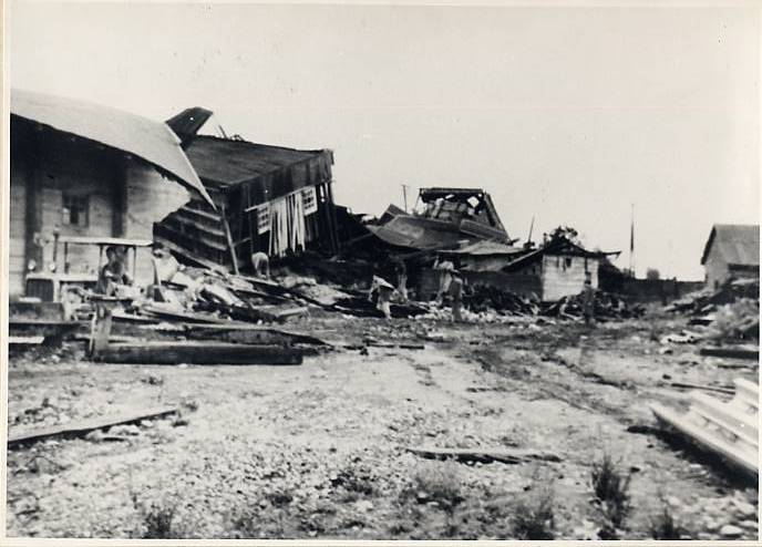 Bodega en ruinas después del terremoto de 1960 Bodega en ruinas después del terremoto de 1960