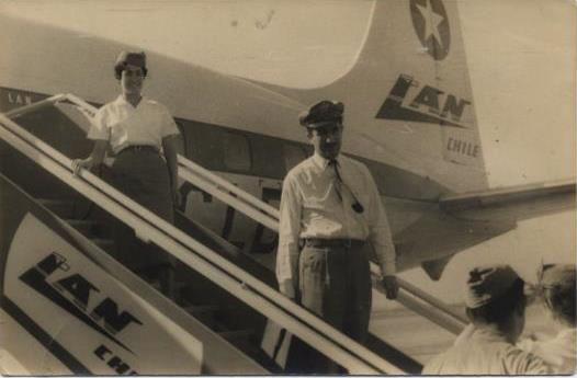 Asistente de vuelo de LAN Chile Asistente de vuelo de LAN Chile