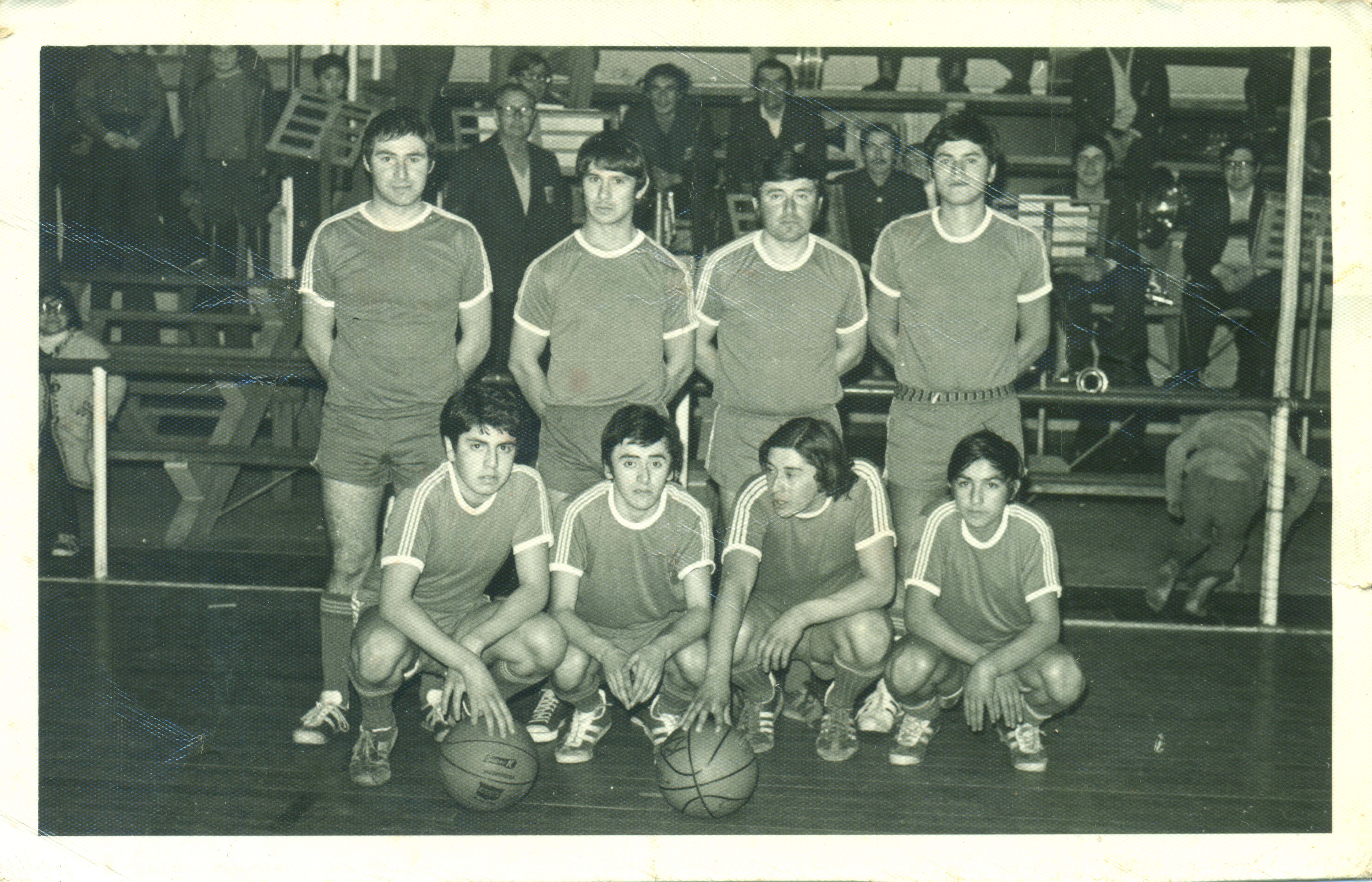 Equipo de básquetbol "Eleuterio Ramírez" Equipo de básquetbol "Eleuterio Ramírez"
