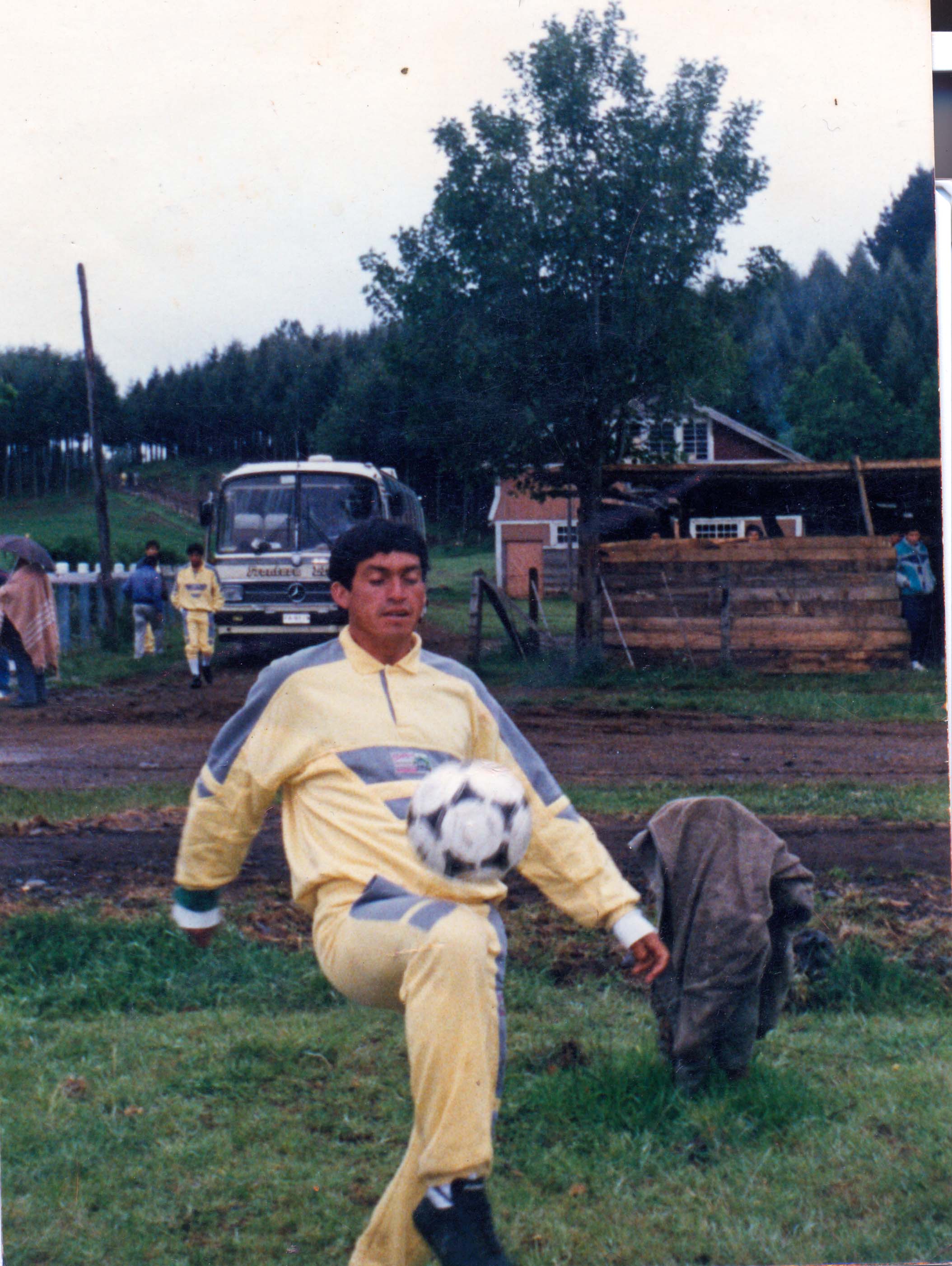 Práctica de fútbol de Héctor Alcayaga Práctica de fútbol de Héctor Alcayaga