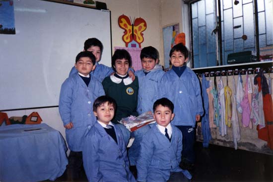 Estudiantes de la escuela Irene Frei de Cid Estudiantes de la escuela Irene Frei de Cid