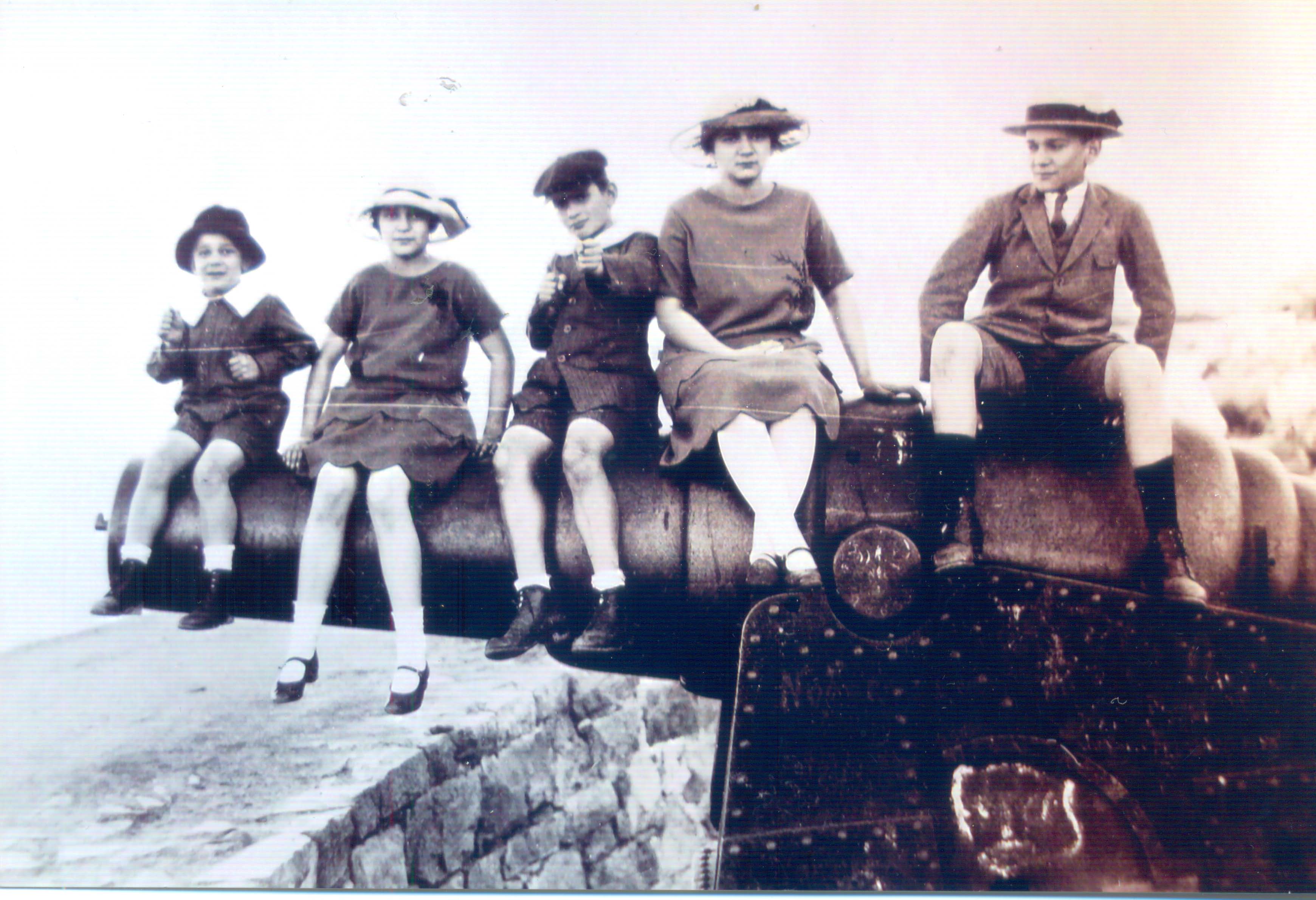 Familia Budinich Familia Budinich