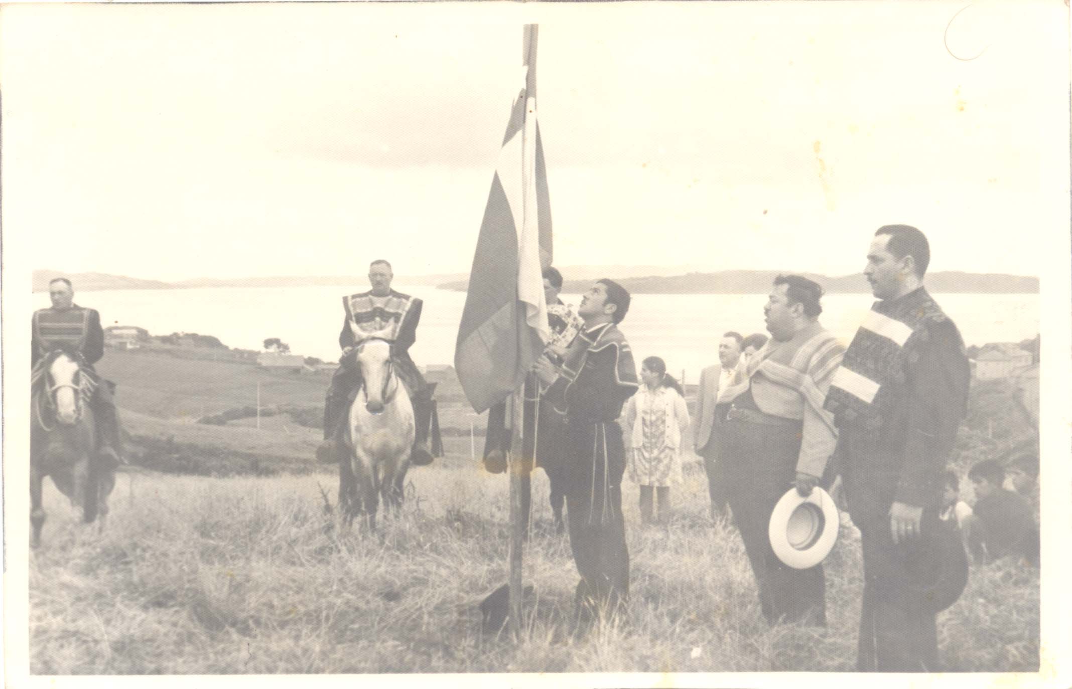 Izamiento de la bandera Izamiento de la bandera
