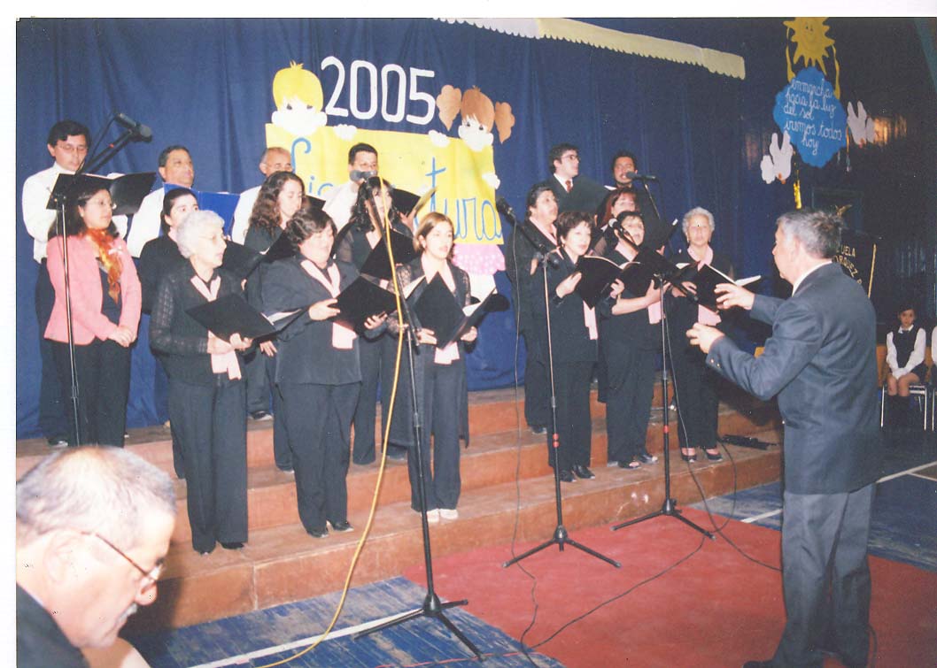 Presentación del Coro Polifónico de Quellón Presentación del Coro Polifónico de Quellón