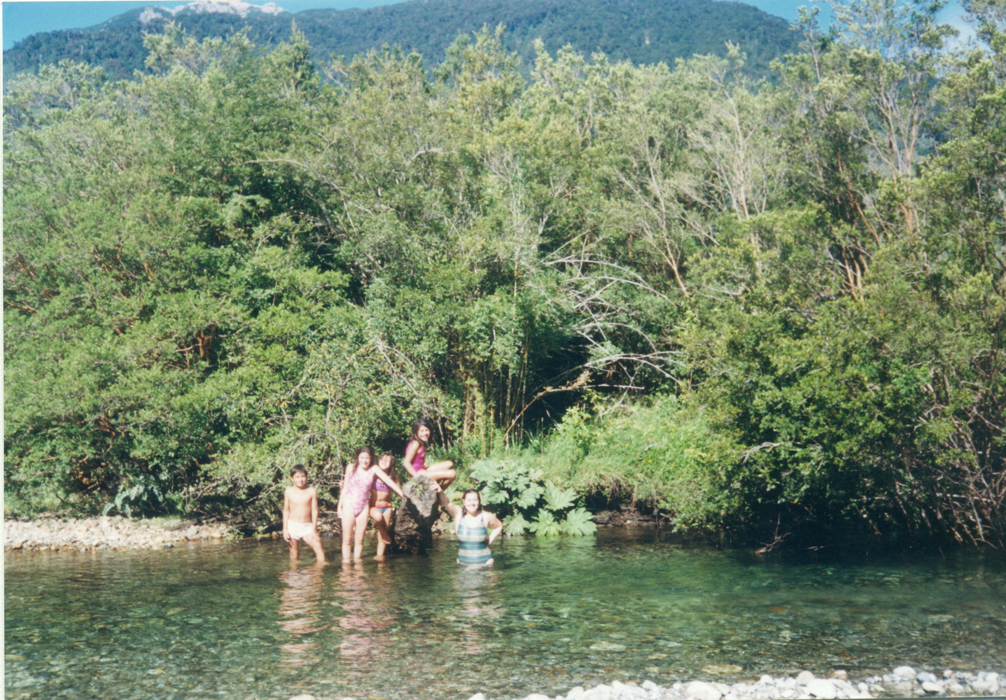Paseo familiar al río Cochamó Paseo familiar al río Cochamó