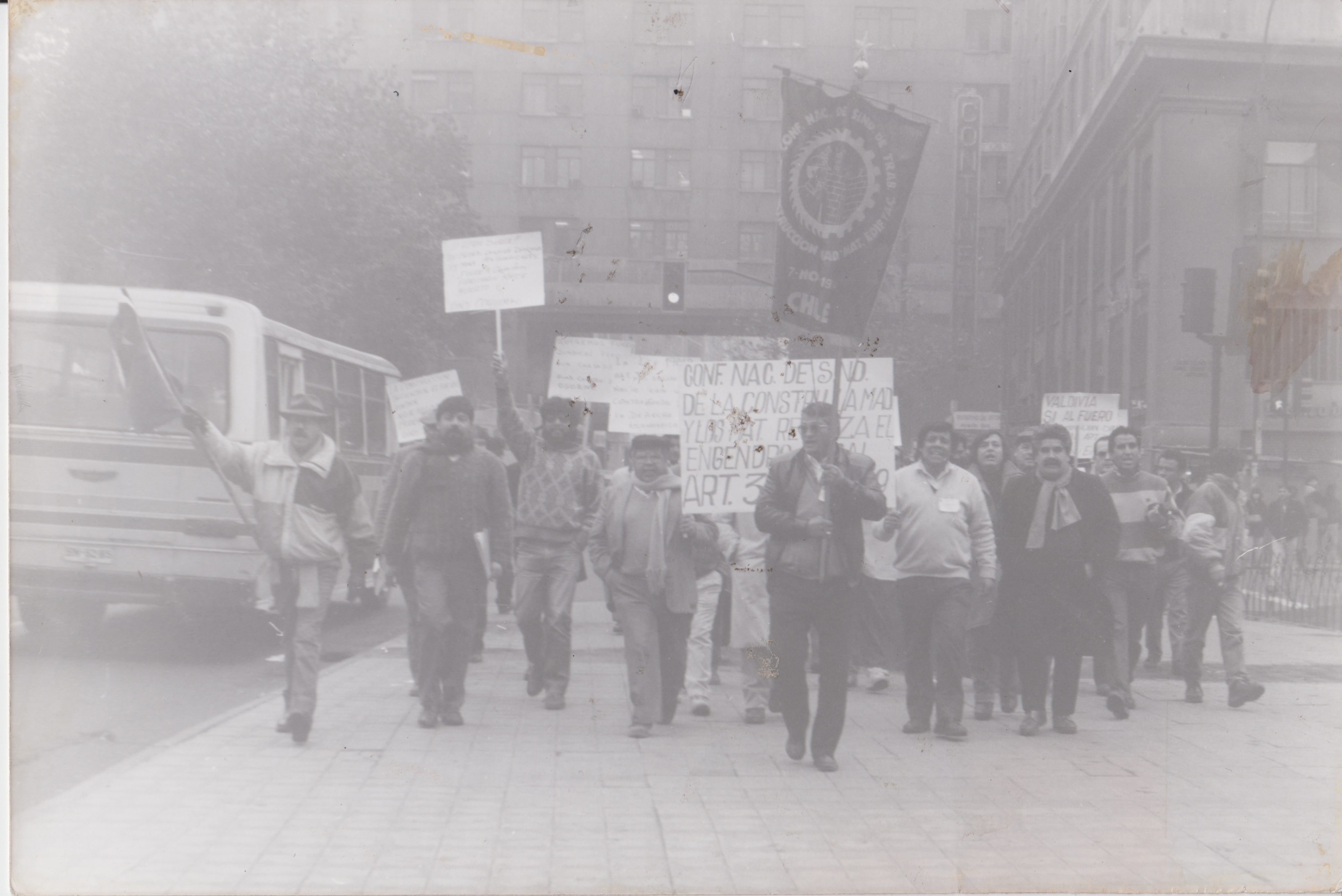 Marcha de trabajadores hacia el Palacio de La Moneda Marcha de trabajadores hacia el Palacio de La Moneda