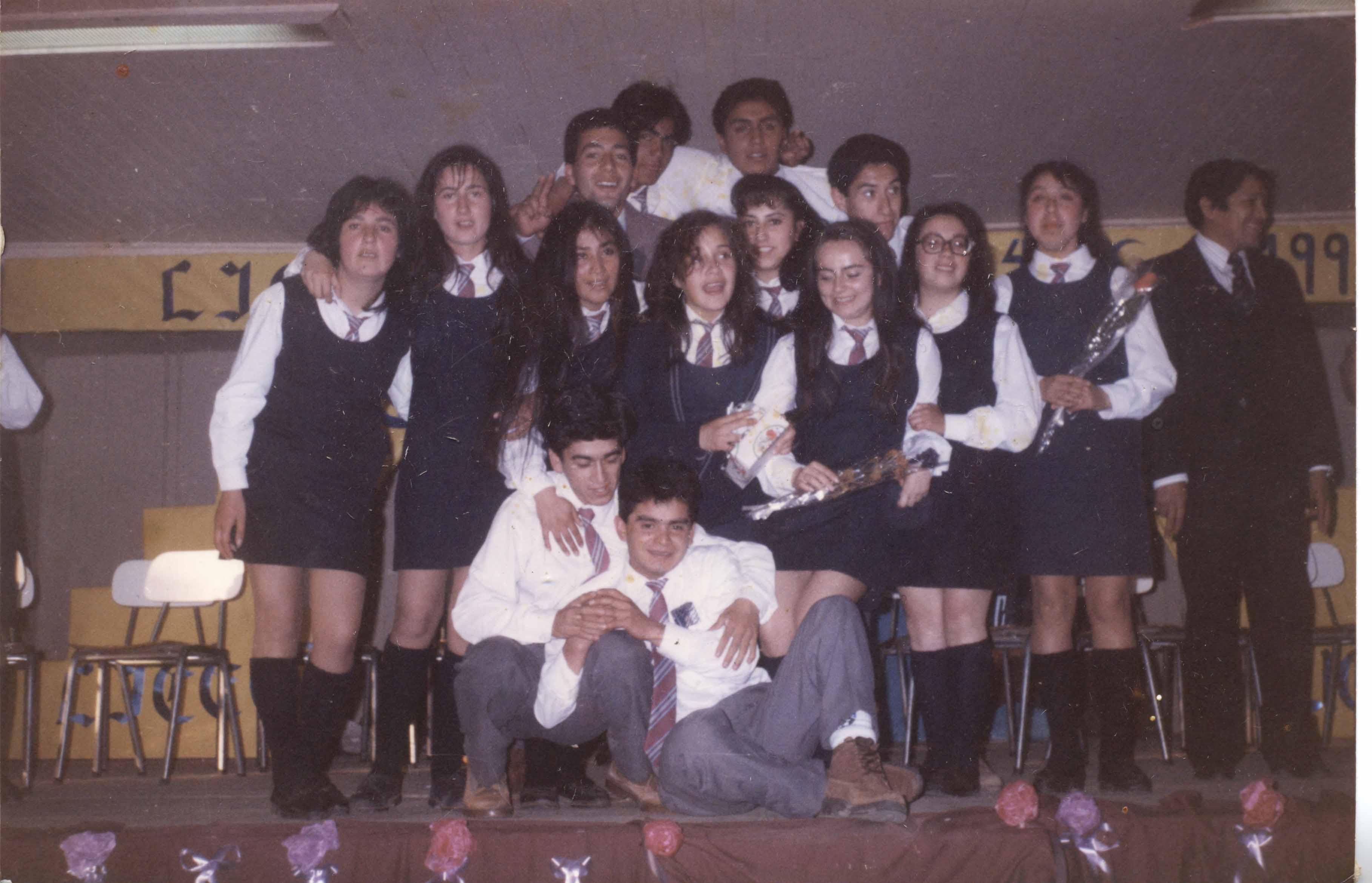 Estudiantes del Liceo C-40 de Quellón Estudiantes del Liceo C-40 de Quellón