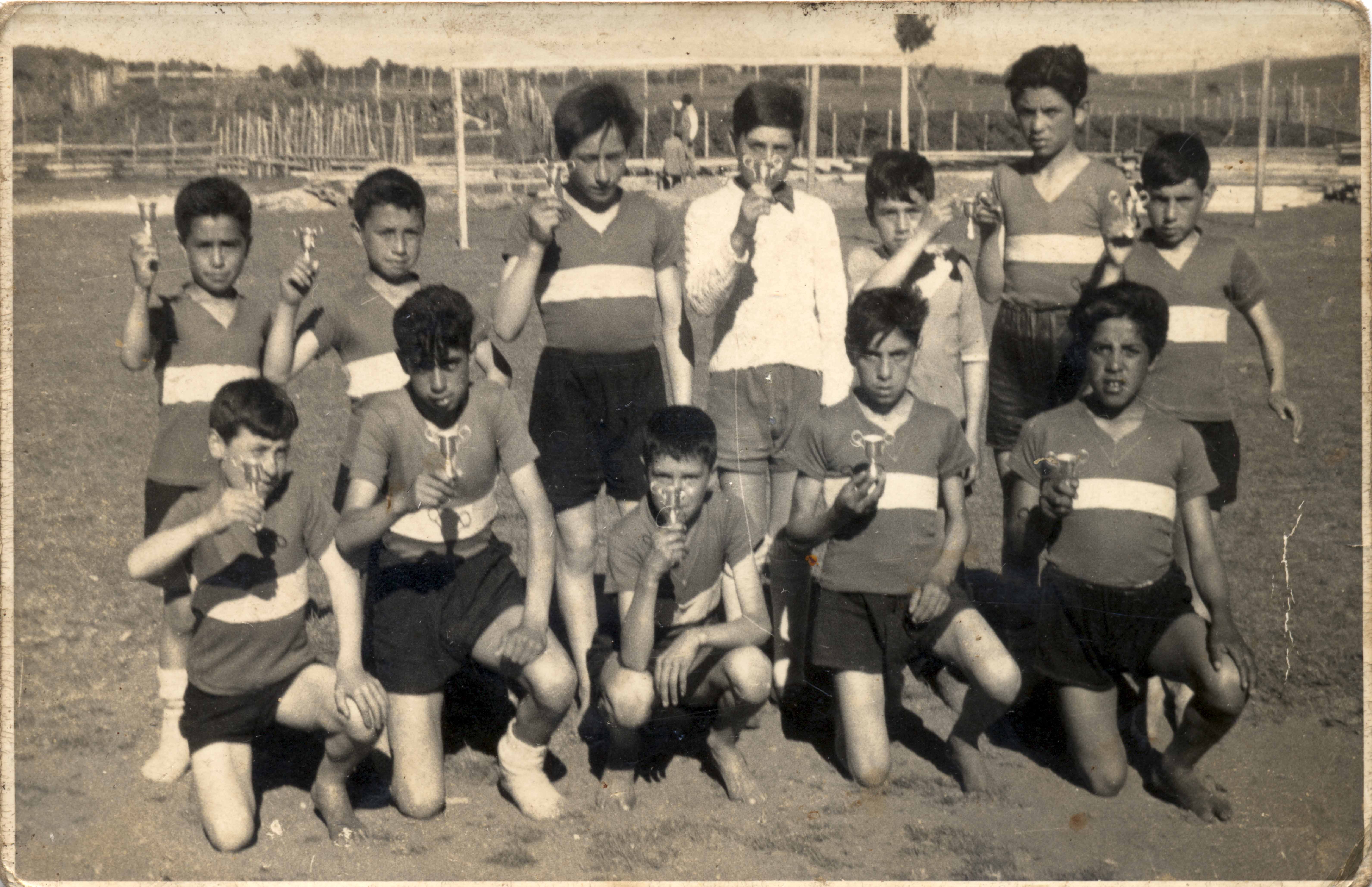 Jugadores de la Escuela N° 11 de Quellón Jugadores de la Escuela N° 11 de Quellón