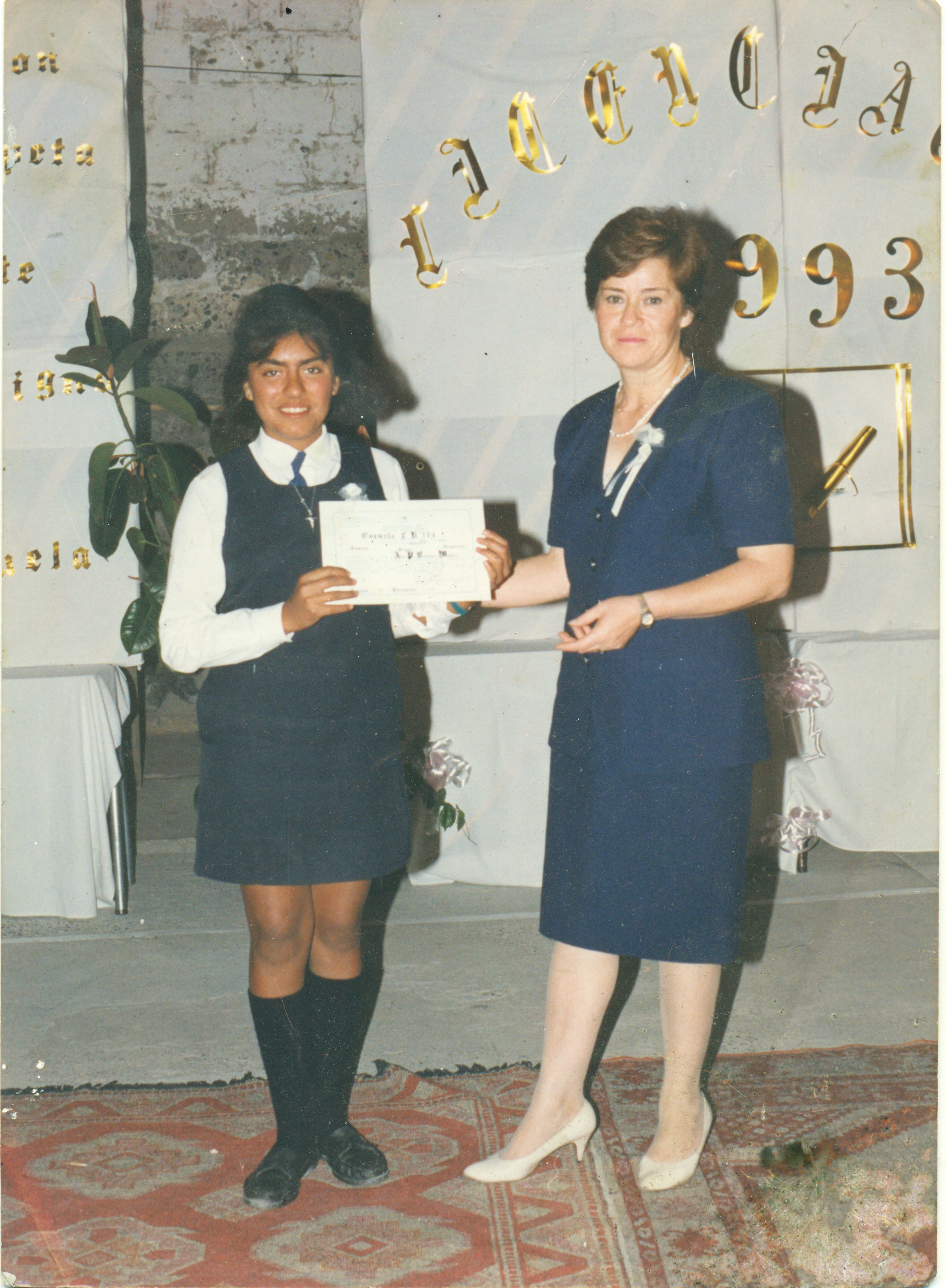 Licenciatura de 8° básico en la Escuela F-174 de Tongoy Licenciatura de 8° básico en la Escuela F-174 de Tongoy