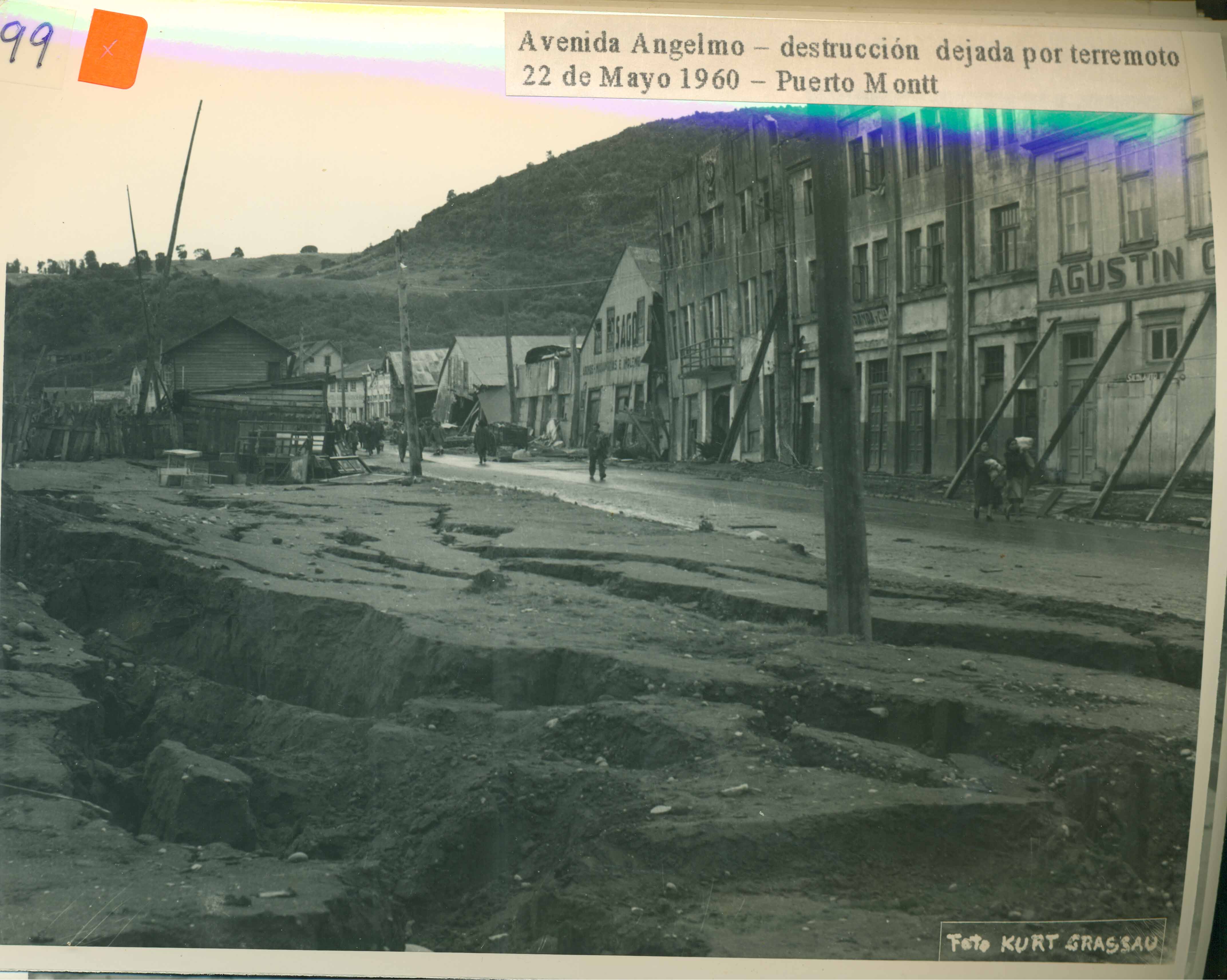 Avenida Angelmó luego del terremoto de 1960 Avenida Angelmó luego del terremoto de 1960