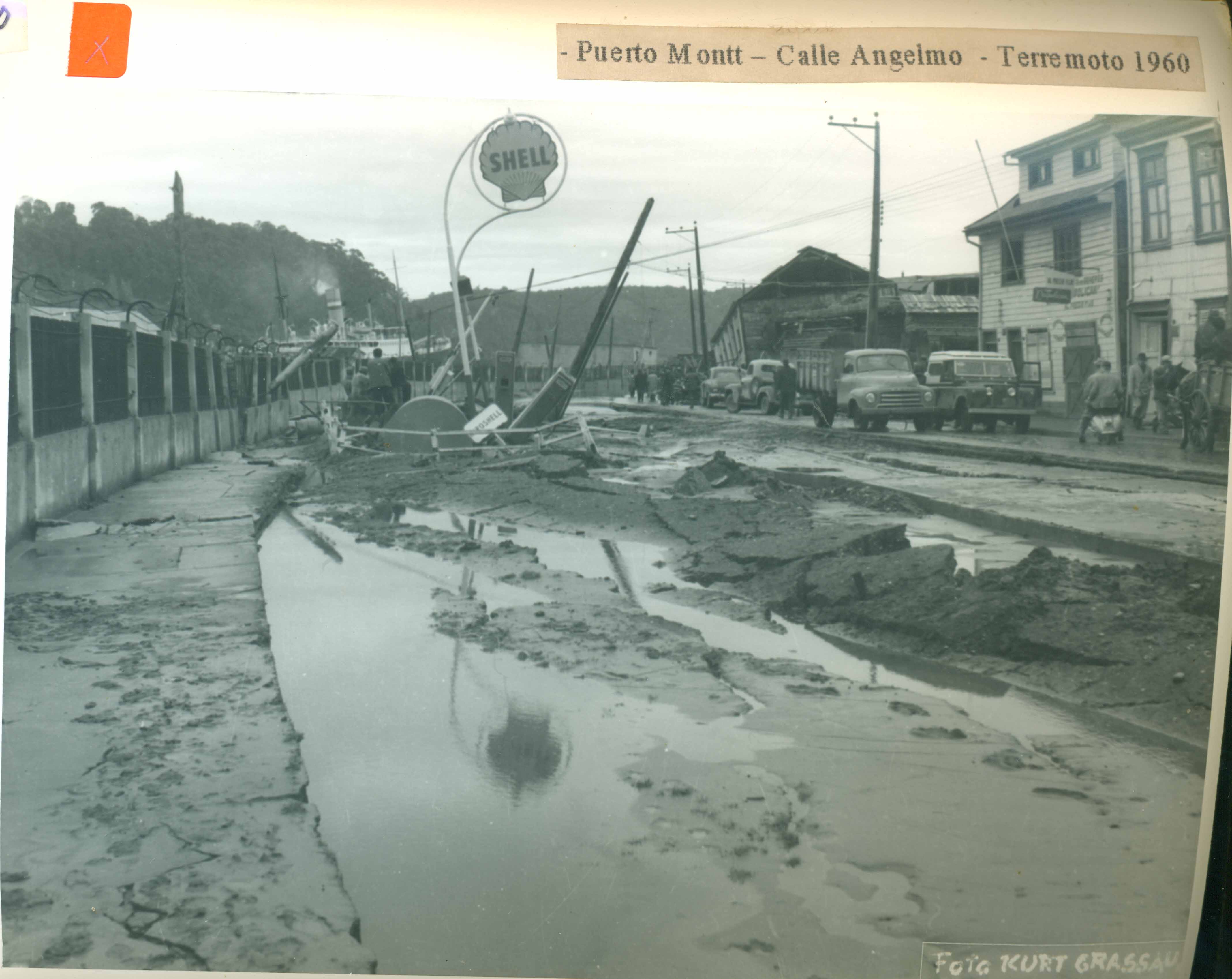 Avenida Angelmó luego del terremoto de 1960 Avenida Angelmó luego del terremoto de 1960
