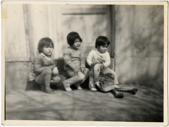 Niñas jugando Niñas jugando