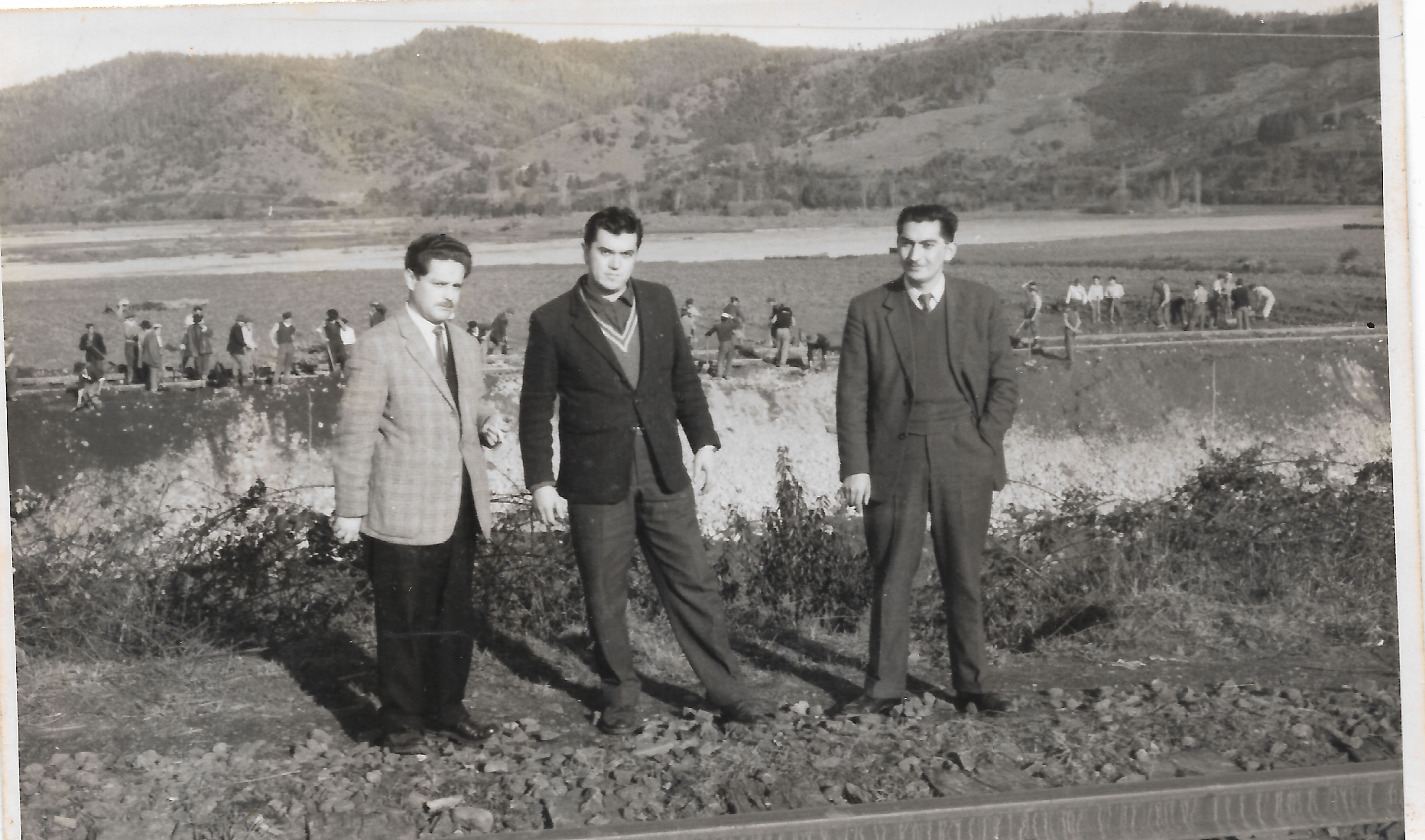 Obras en vías férreas dañadas por el terremoto de 1960 Obras en vías férreas dañadas por el terremoto de 1960