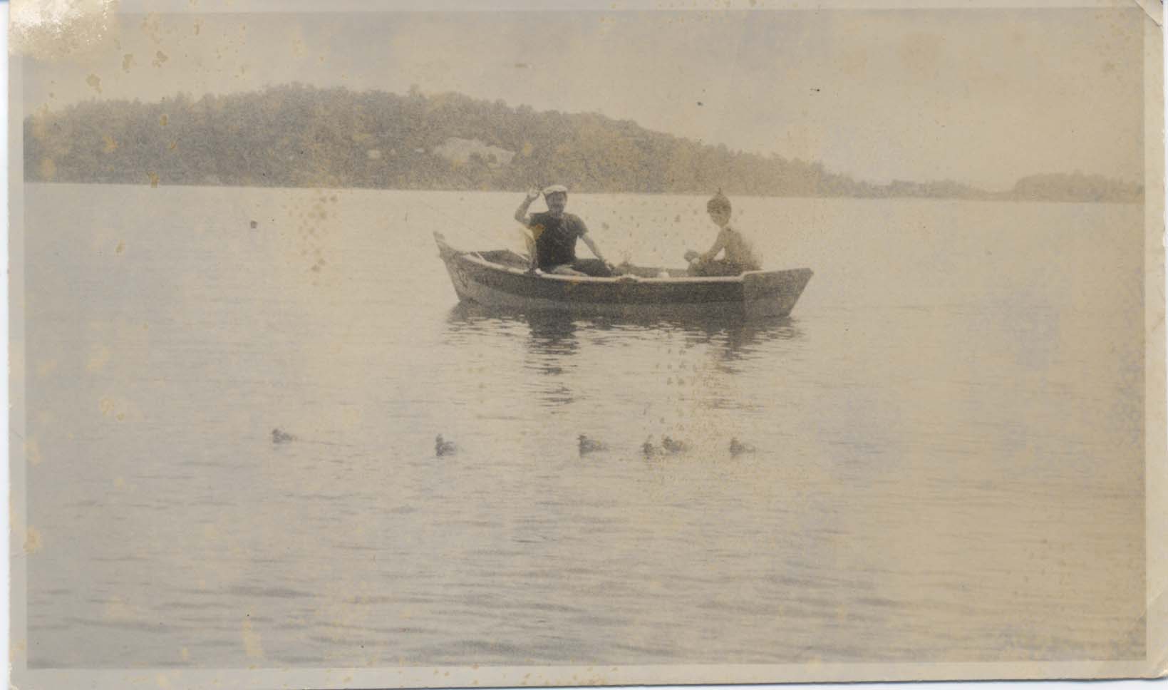 Pesca deportiva en el Lago Ranco Pesca deportiva en el Lago Ranco