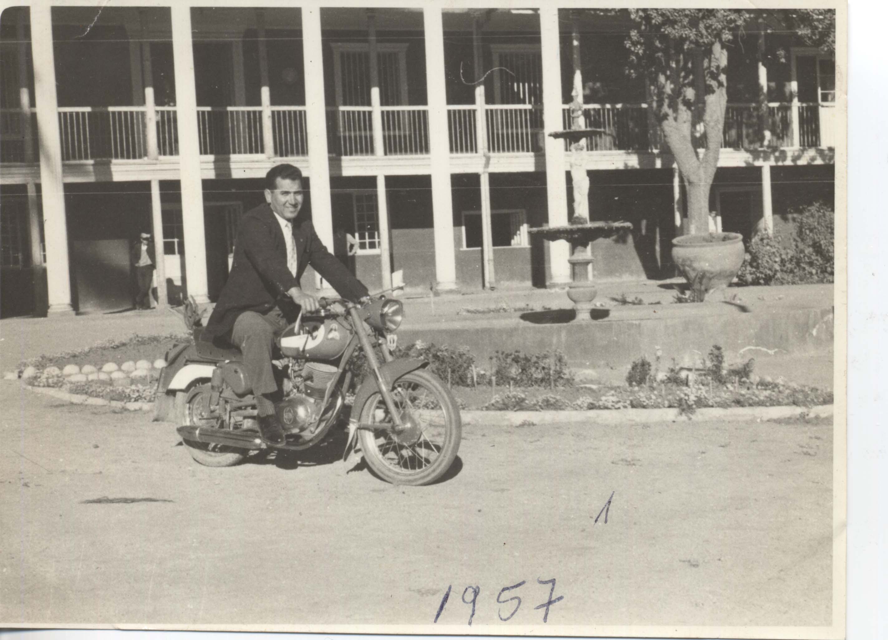 La primera moto de Catemu La primera moto de Catemu