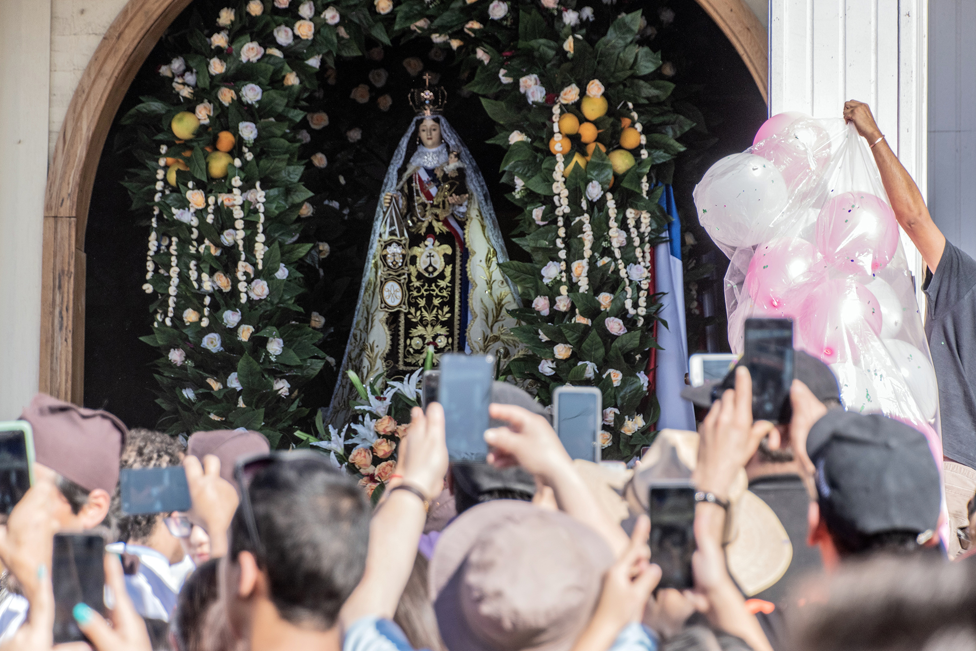 Altar de la Virgen del Carmen Altar de la Virgen del Carmen