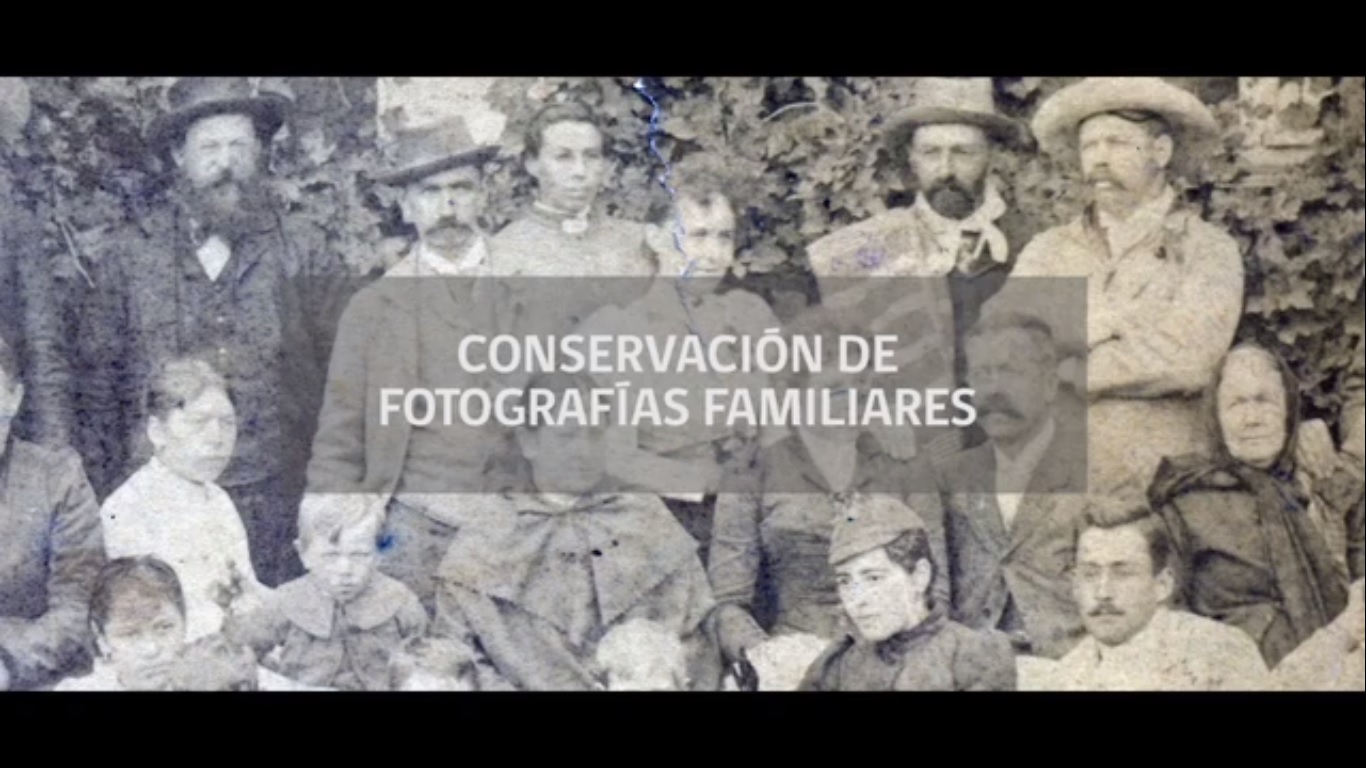 Carla Franceschini. Conservación de fotografías familiares Carla Franceschini. Conservación de fotografías familiares